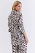 CAMISA ESTAMPADA LINHO MARROM